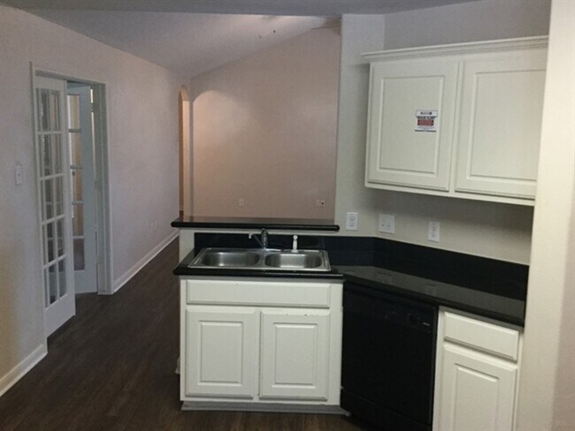 Building Photo - 28829 Sulphur River Ct