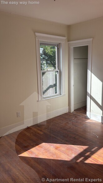 Building Photo - 76 Conwell Ave