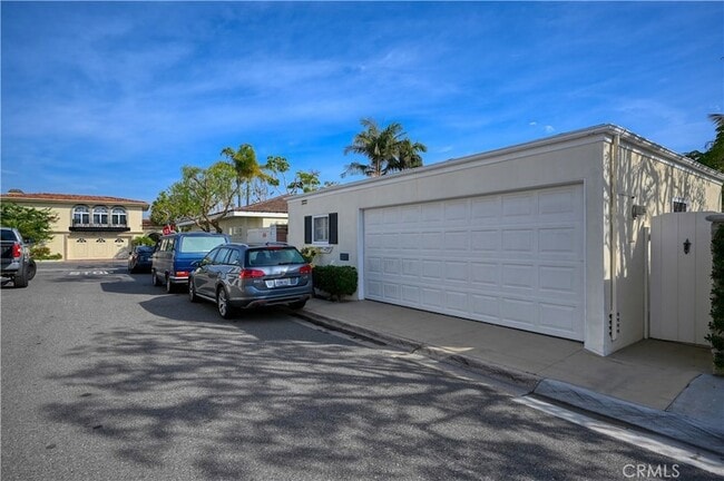 Building Photo - 149 Via Waziers