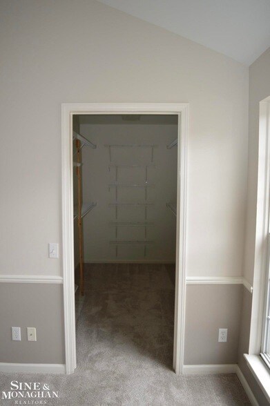 Building Photo - 860 Neff Rd