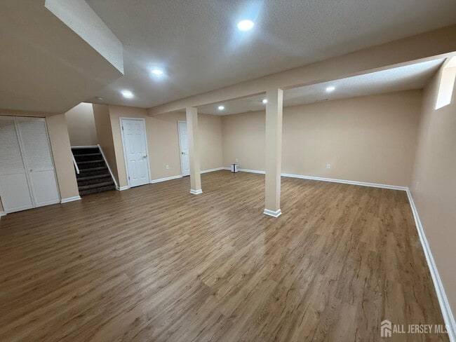 Building Photo - 1502 Edison Glen Terrace