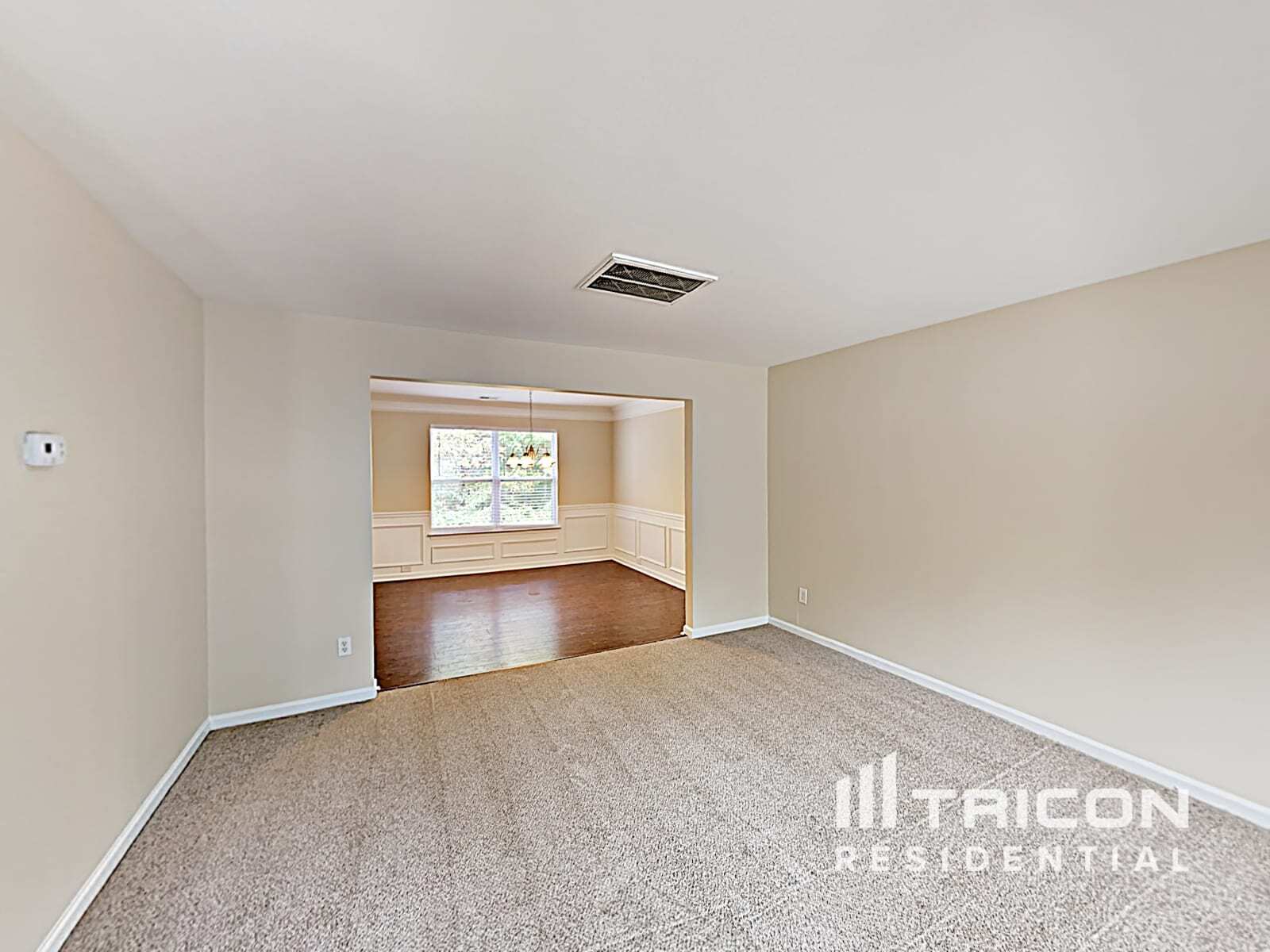 Building Photo - 11051 Southwood Dr
