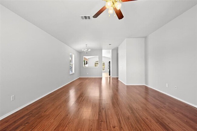 Building Photo - 267 Waterloo Dr