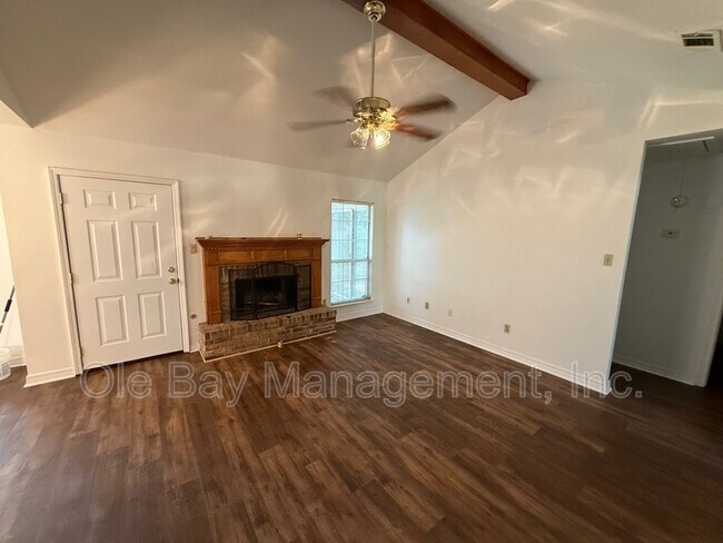 Building Photo - 6621 Heritage Woods Ct