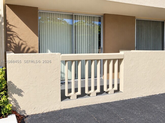 Building Photo - 1805 Sans Souci Blvd