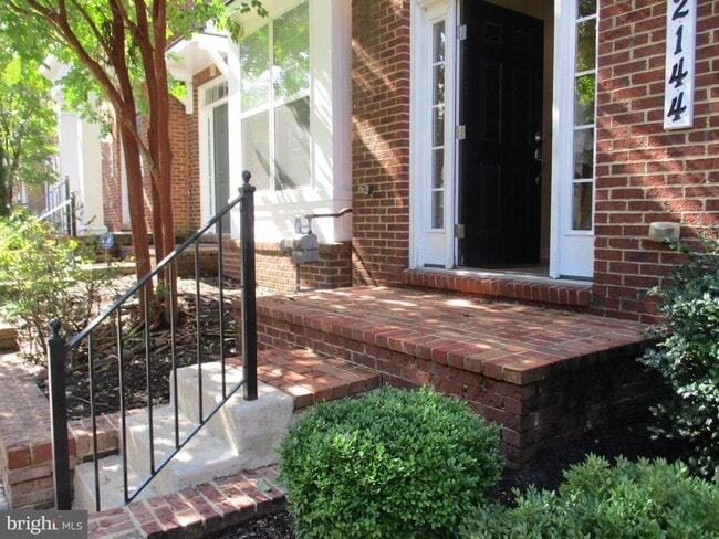 Building Photo - 2144 Little Sorrel Way
