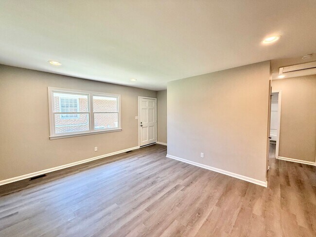 Building Photo - Johnson Street [2 UNITS]