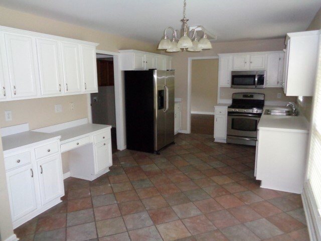 Building Photo - 5430 Harris Creek Dr