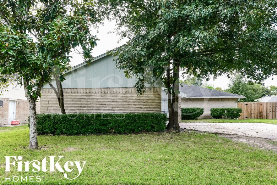 Building Photo - 22219 Oakhill Gate Dr