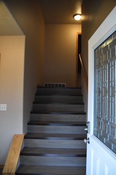Building Photo - 8102 S Hughes Ave