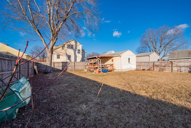 Building Photo - 48 Hillside Ave