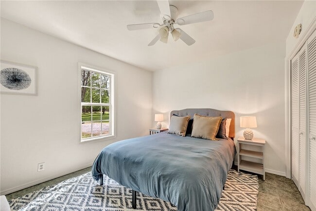 Building Photo - 801 NW C St