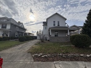 Building Photo - 110 S 4th St
