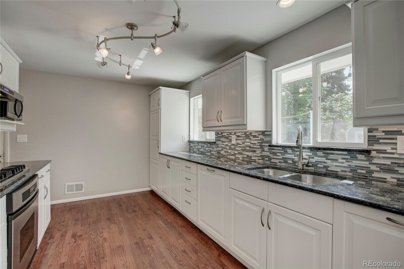 Building Photo - 6671 S Logan St