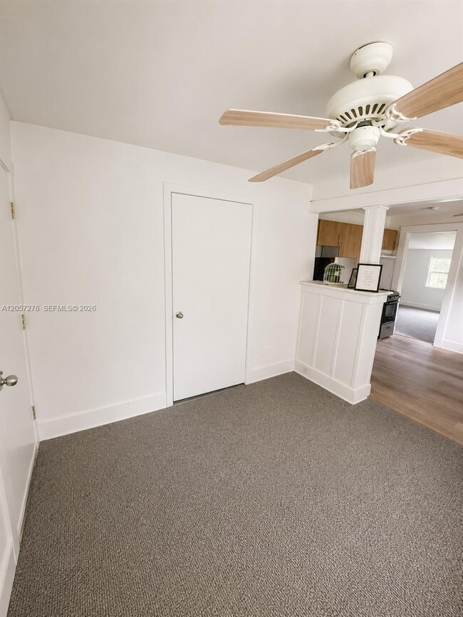 Building Photo - 310 N Ocean Breeze