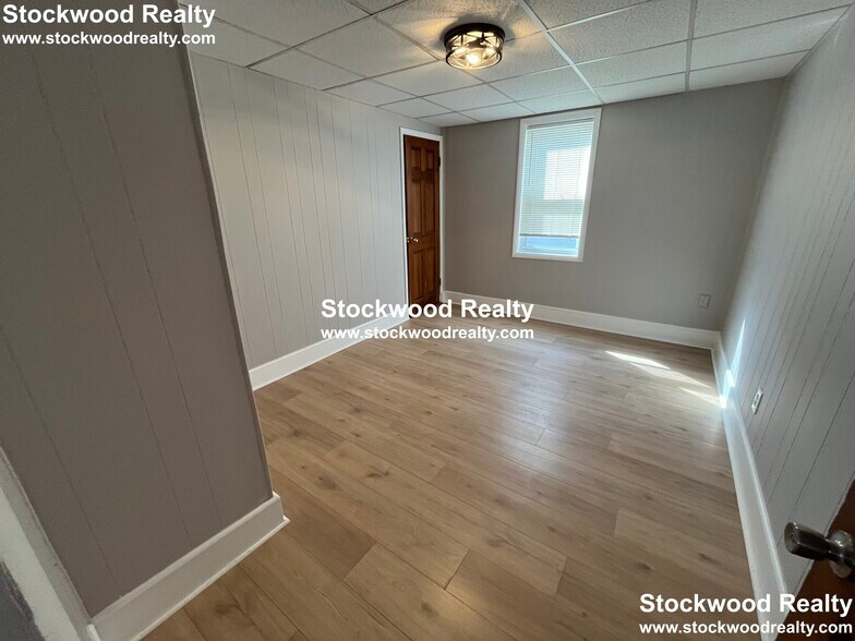 Building Photo - 14 Washburn St