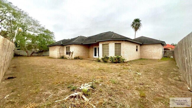 Building Photo - 25 La Paz Ct