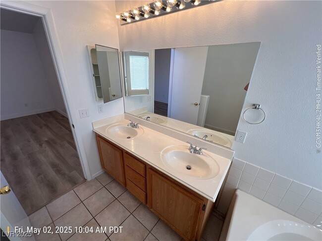 Building Photo - 1064 Bootspur Dr