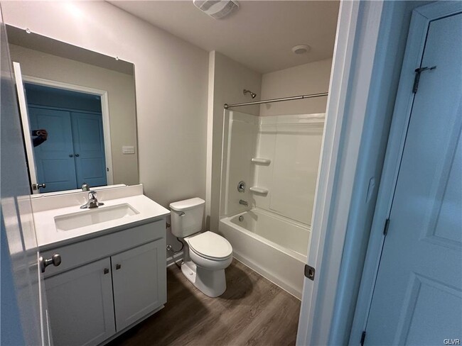 Building Photo - 1191 Susan Cir