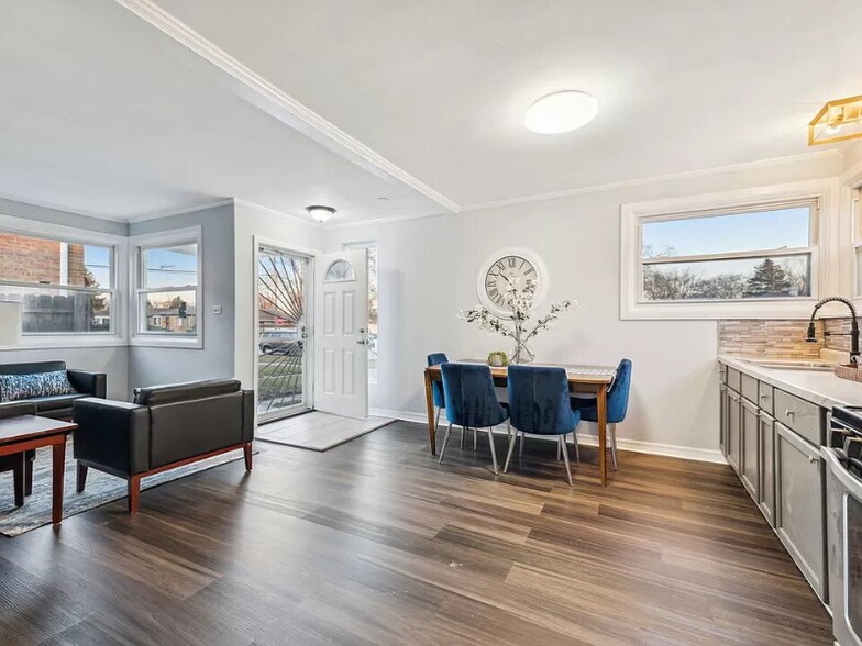 Building Photo - 14408 Minerva Ave