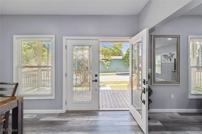 Building Photo - 1962 W 96th St