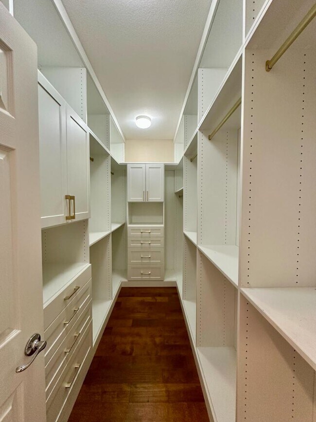 Building Photo - 1357 Trailside Ln