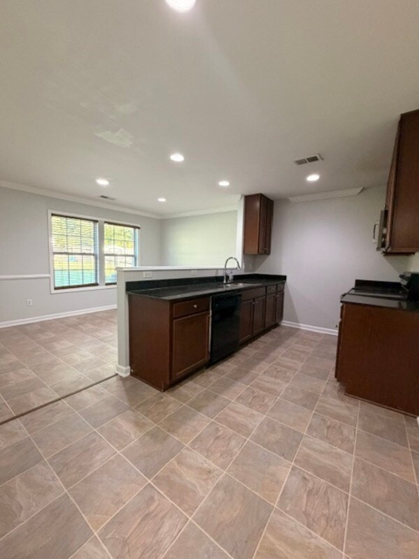 Building Photo - 317 Blythe Creek Dr