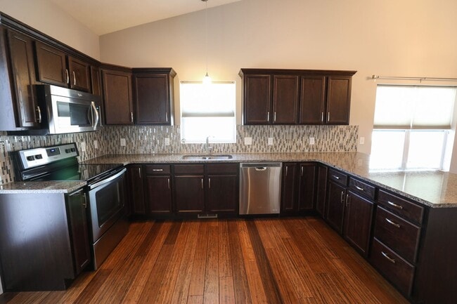 Building Photo - 8237 Ryley Ln