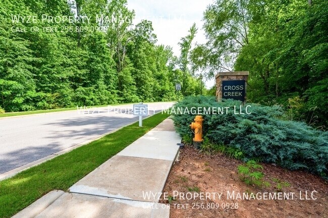 Building Photo - 410 Creekwater Cir