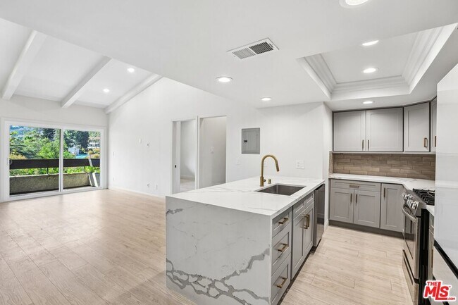 Building Photo - 2700 Cahuenga Blvd E