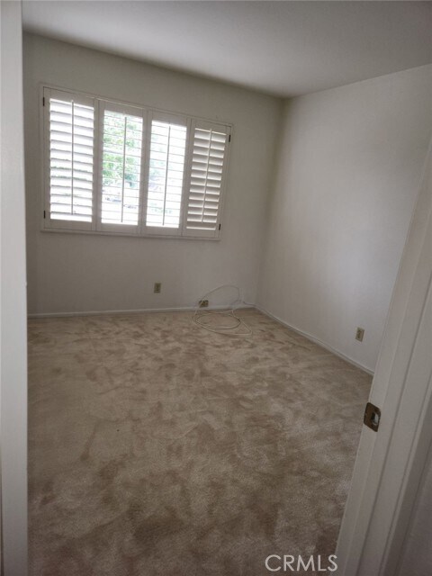 Building Photo - 2 Southampton