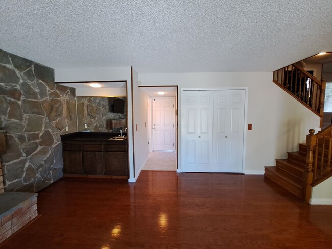 Building Photo - Living Large in North Vacaville - Rent inc...