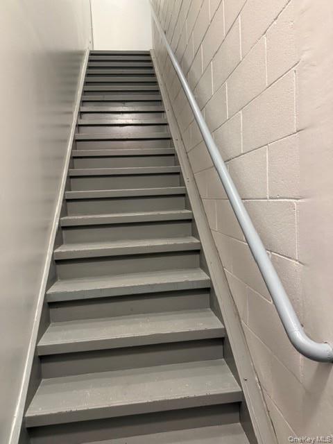 Building Photo - 110-42-110-15 15th Ave