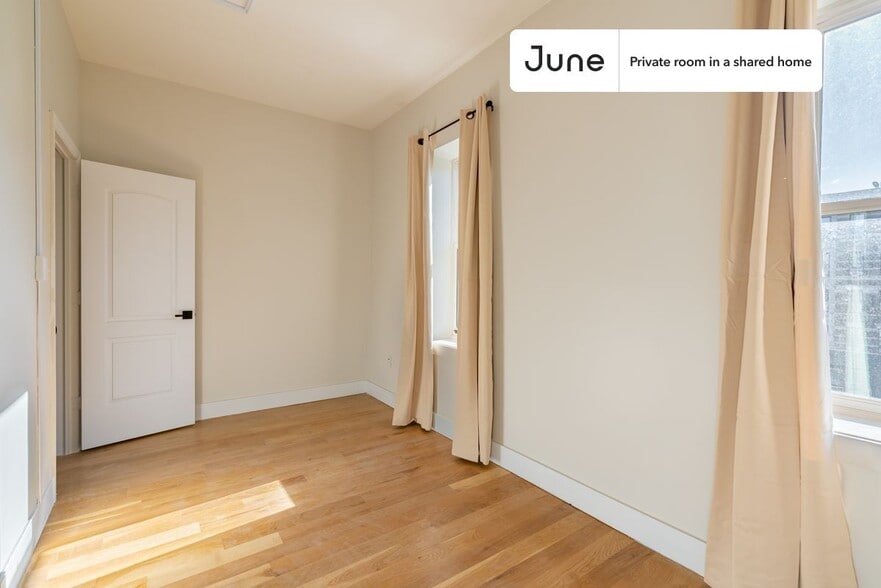 Building Photo - Room in Shared 3 bed/1 bath home in Central Harlem