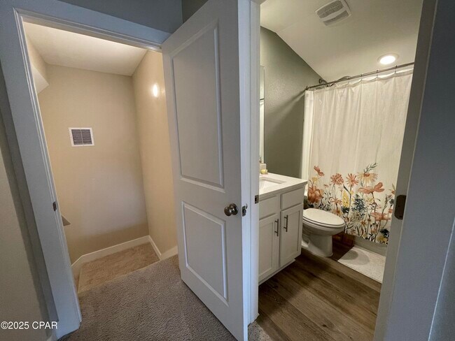 Building Photo - 226 Bayou Bend Ln
