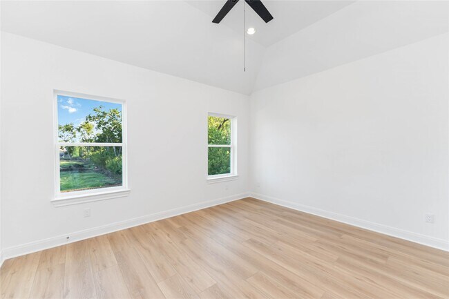 Building Photo - 5119 Briscoe St