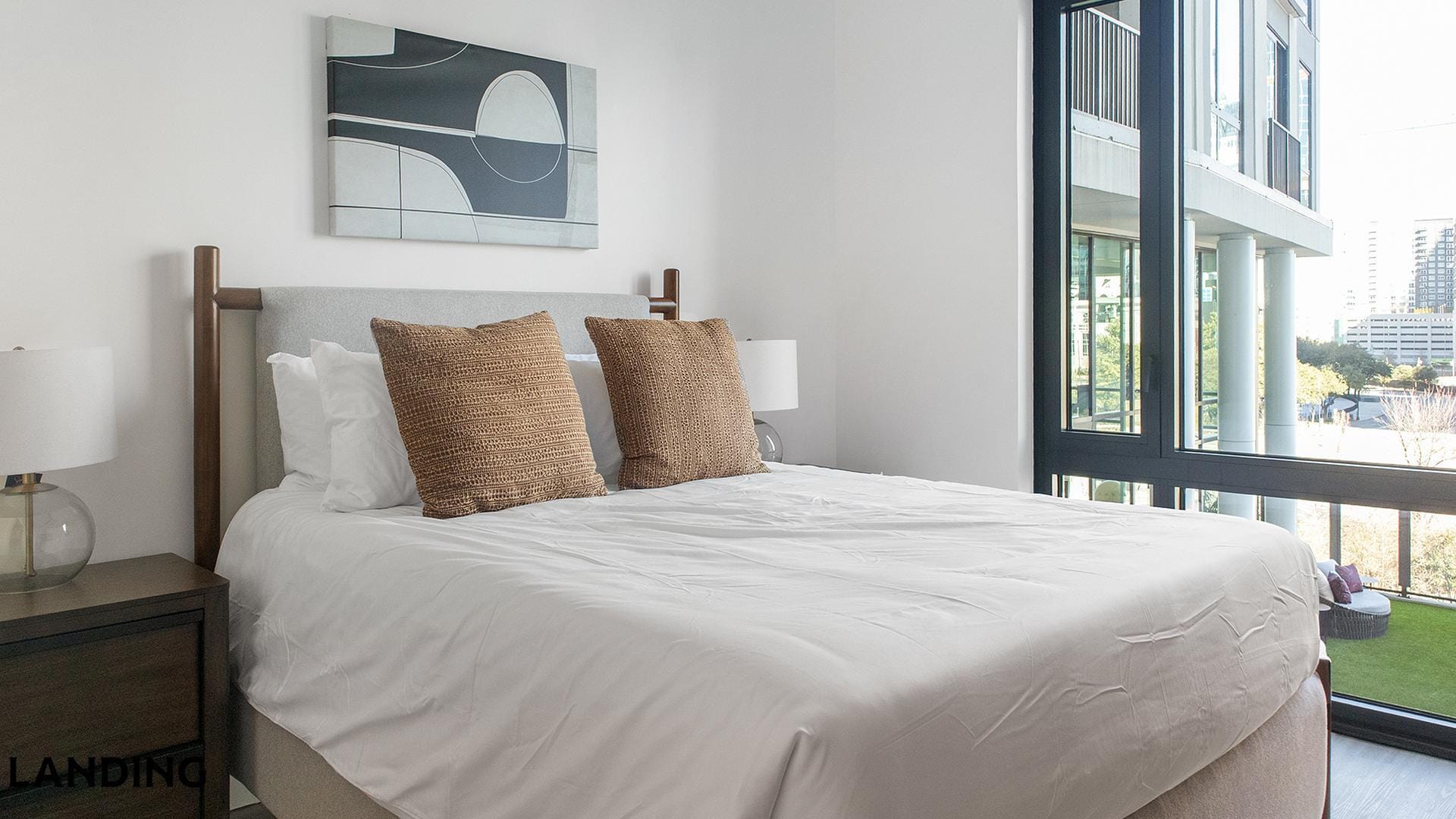 Building Photo - 1007 S Mint St