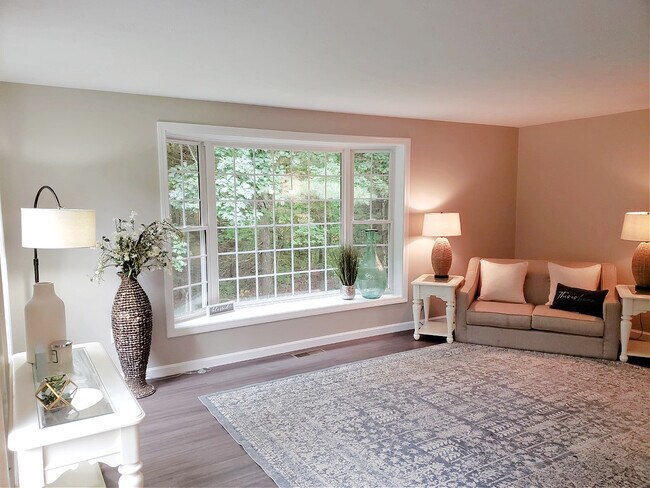 Building Photo - 13 Aldrich St