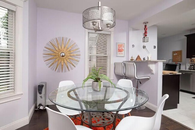 Building Photo - 7 Summit Ave