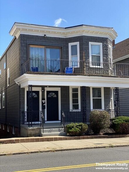 Building Photo - 1114 Saratoga St