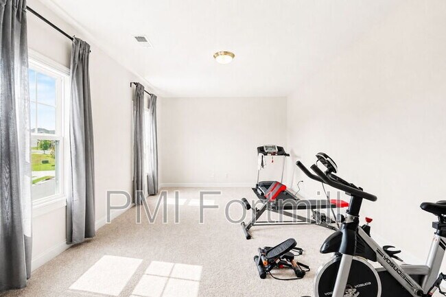 Building Photo - 2218 Idol Rock Dr
