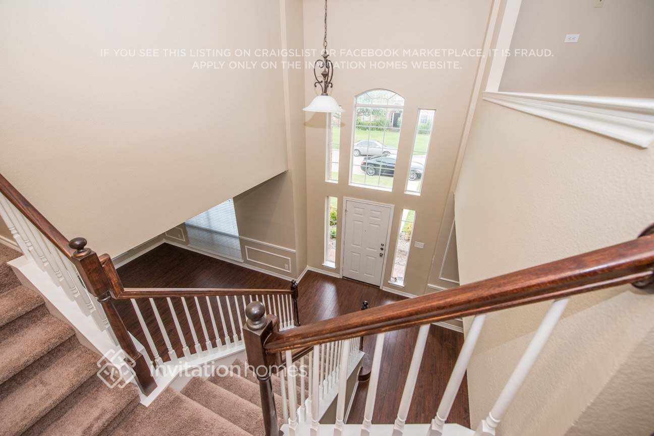 Building Photo - 1621 Churchill Ln