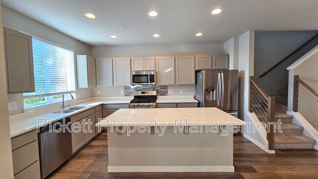 Building Photo - 1032 Magnuson Way