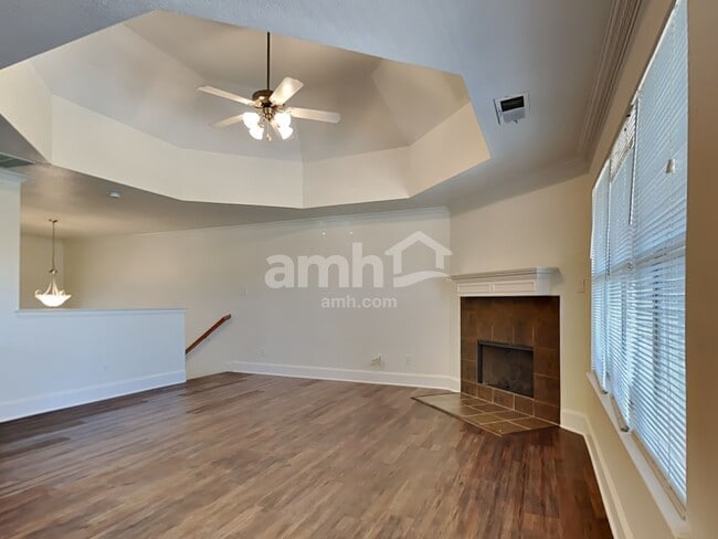 Building Photo - 1831 Leann Ln