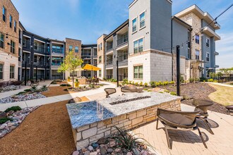 Vera Watters Creek Allen Tx Apartment Finder
