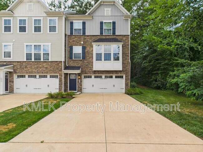 Primary Photo - 844 Buckeye Dr