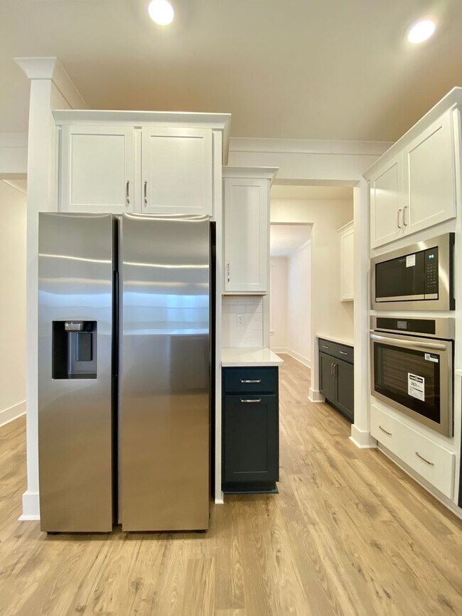 Building Photo - Brand-New Home for Lease in Desirable Spri...