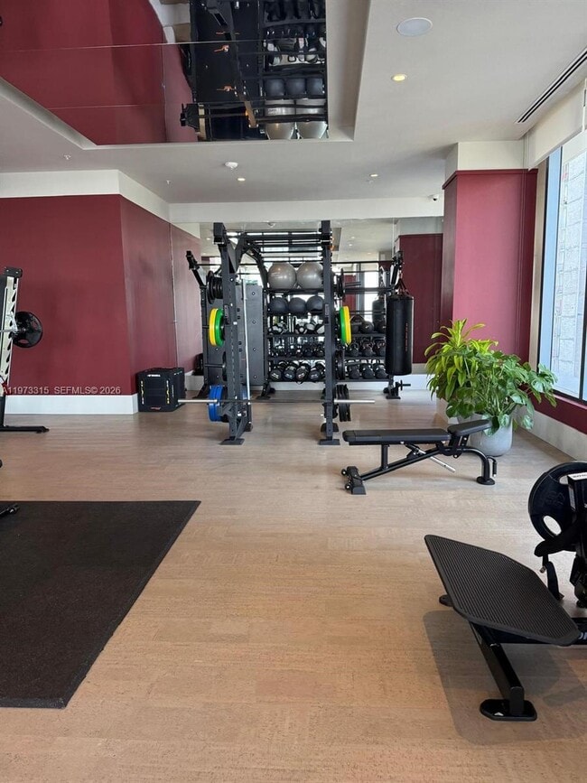 Building Photo - 11 NE 6th St