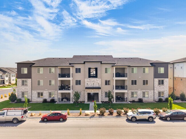 Building Photo - 1386 N 3830 W