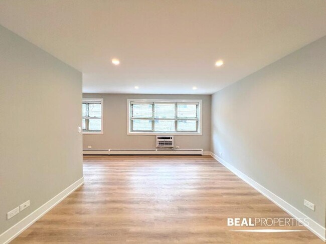 Primary Photo - 1 bedroom in CHICAGO IL 60657